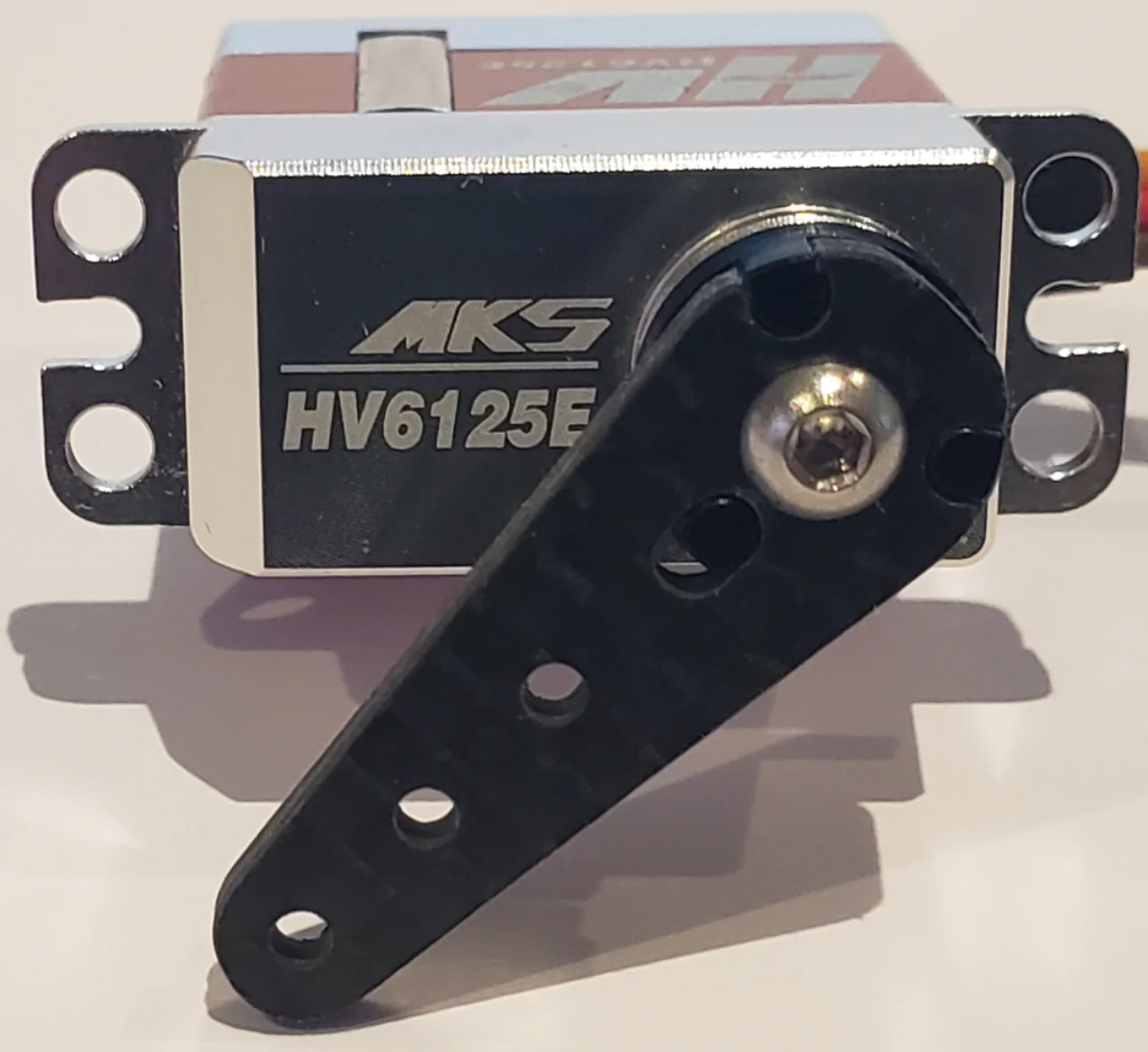 MKS Servos 20mm Carbon horn (2.0mm carbon) - Image 2