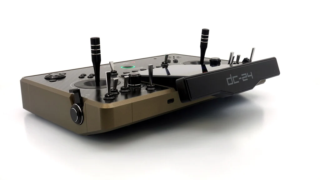 Jeti Duplex DC-24G2 2.4GHz/900MHz NG Carbon Line Bronze w/REX 12 ASSIST and Aluminum case - Image 11
