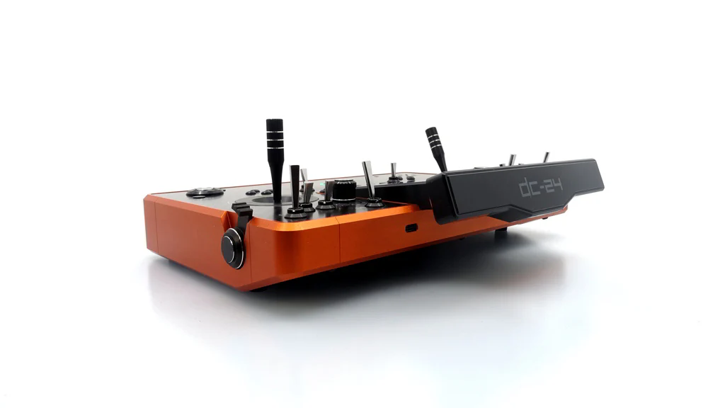 Jeti Duplex DC-24G2 2.4GHz/900MHz NG Carbon Line ORANGE ANODIZED - Image 4