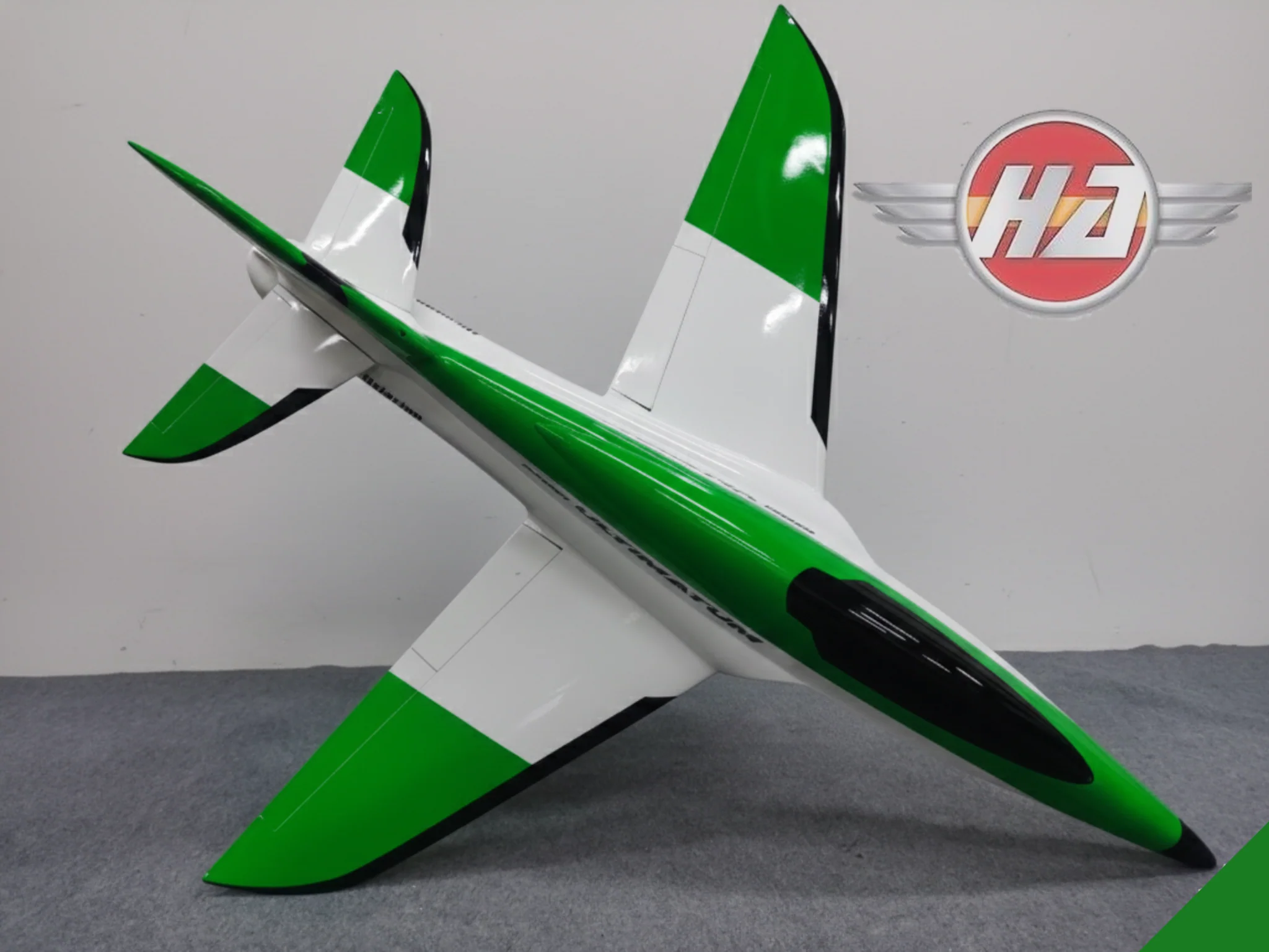 Mini ULTIMATUM 1.5m FLOURESENT GREEN Sport Scheme by HA - Image 6
