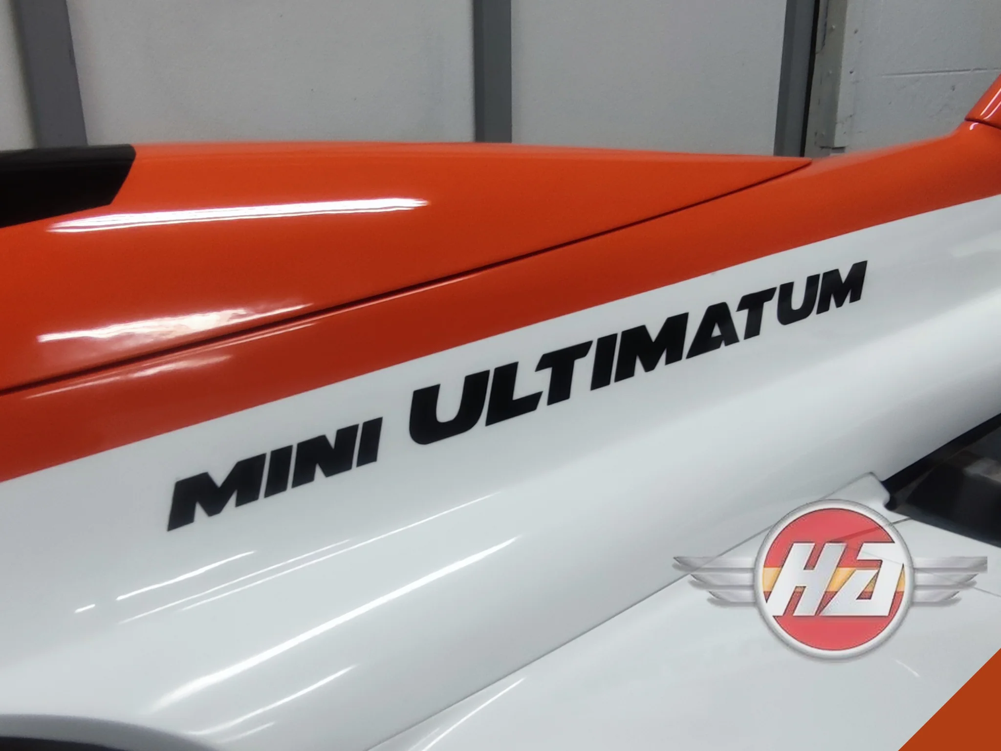 Mini ULTIMATUM 1.5m ORANGE Sport Scheme by HA - Image 3