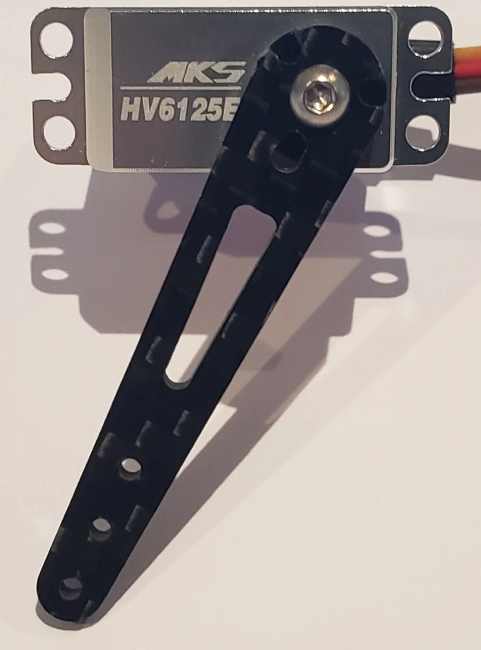 MKS Servos 40mm Carbon horn (2.0mm carbon) - Image 2