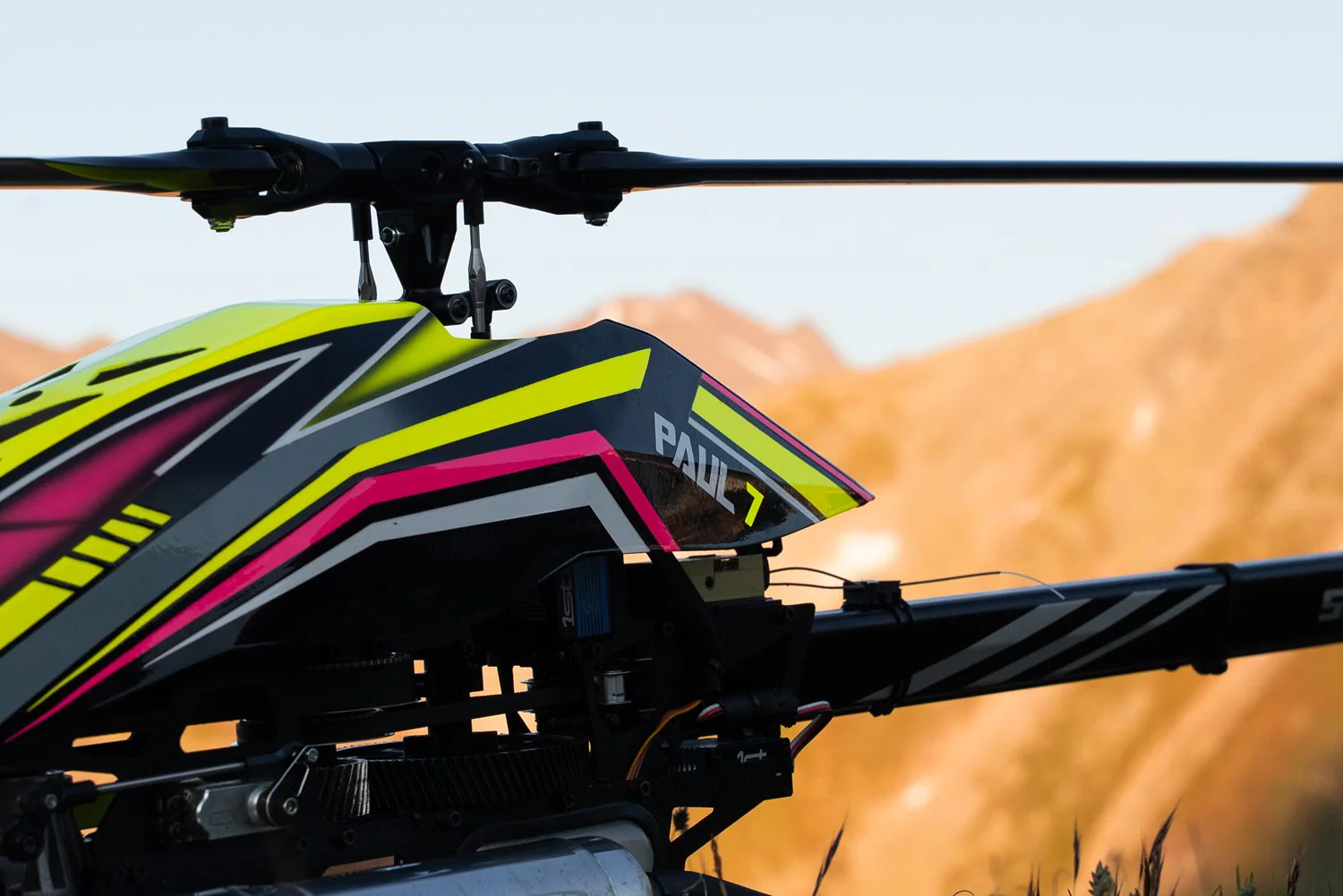 soXos Paul 7 Nitro Helicopter - Image 12